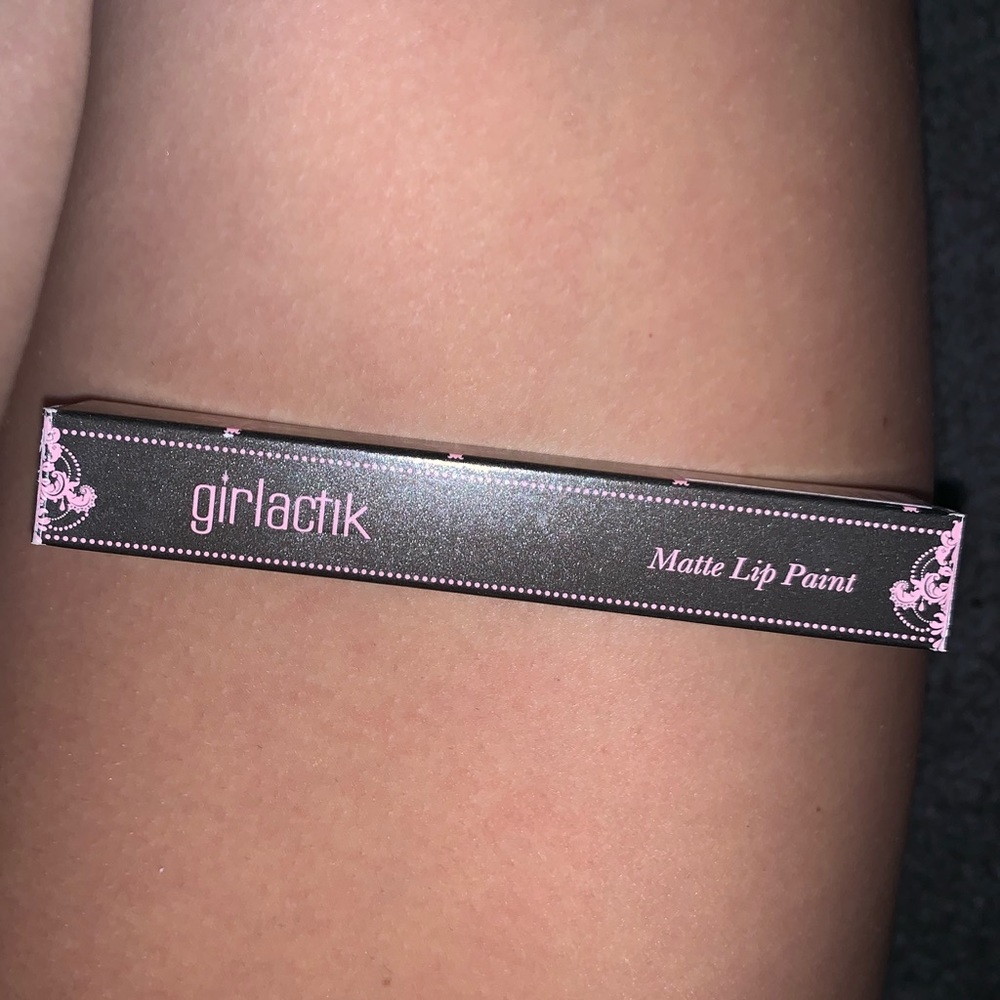 MATTE liquid lip - Picture 3 of 3